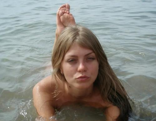 Оксана Почепа, более известная как Акула, - известная российская поп - исполнительница. 02