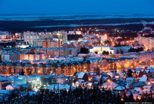 Ханты-мансийск с высоты: компактный город среди тайги, Россия. 08