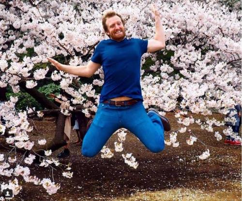 Лишь в том случае, если бы парни вели Instagram как девушки. 06