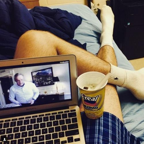 Лишь в том случае, если бы парни вели Instagram как девушки. 09