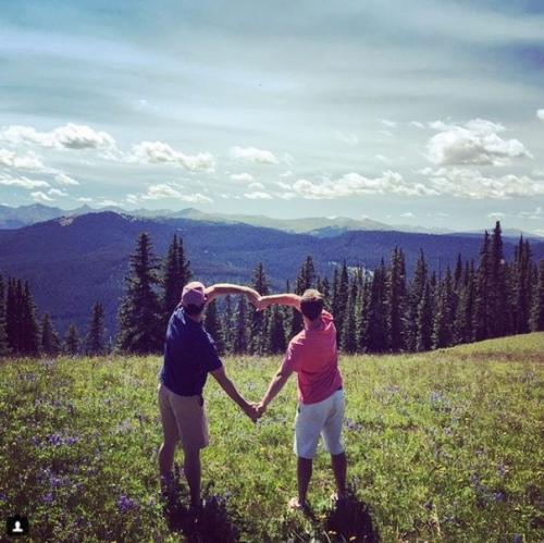 Лишь в том случае, если бы парни вели Instagram как девушки. 07