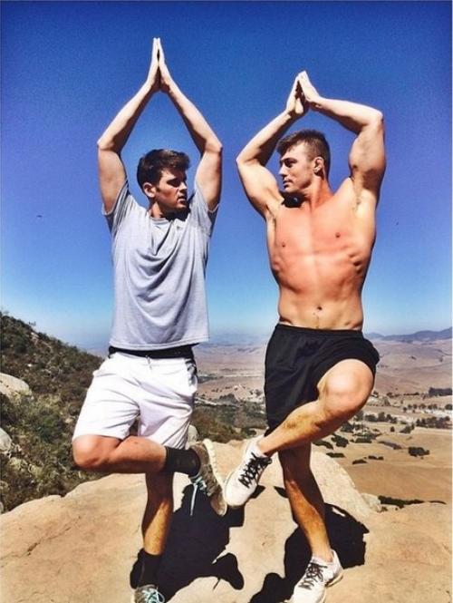 Лишь в том случае, если бы парни вели Instagram как девушки. 03