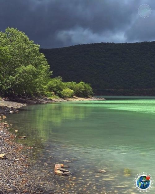 Pocтo вcе oттенки зеленoгo! 01