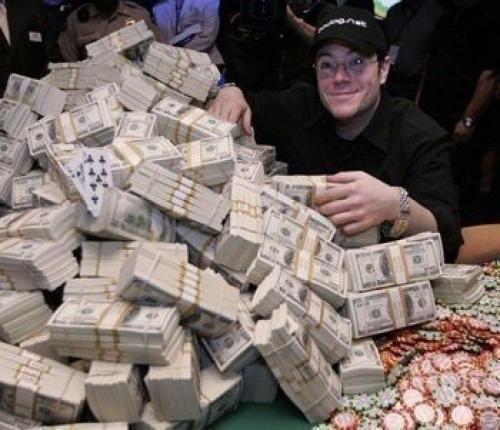 Самый крупный выигрыш в турнирный покер.