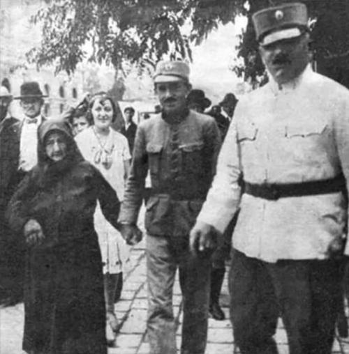 Баба Ануйка: серийная уб* йца, погубившая до 150 мужчин и дожившая до 100 лет. 02