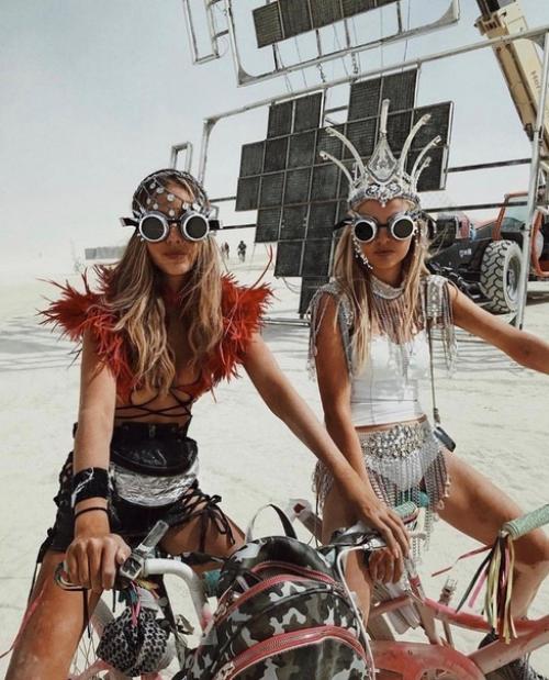 Подборка крутейших фото с самого безумного фестиваля Burning Man 2019. 03