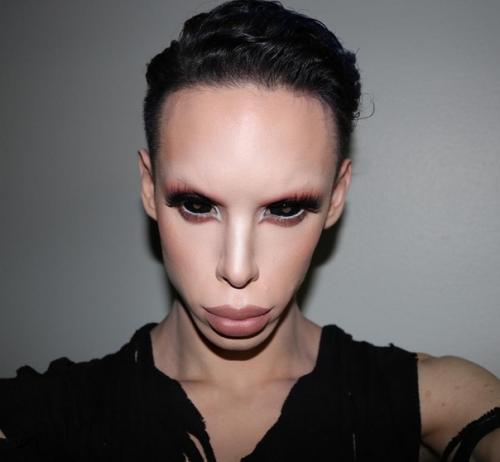 Парень из Лос-анджелеса потратил $50. 000, . 05