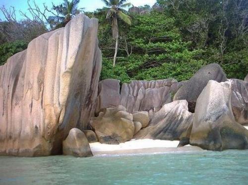 Сейшельские острова в Африке - одно из самых красивых мест в мире.