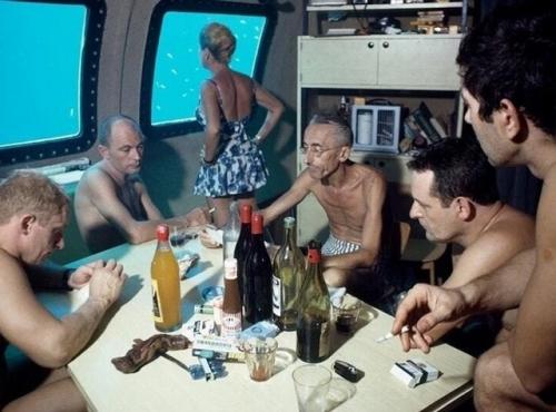 Жак - ив Кусто и его команда в подводном доме Морская Звезда.