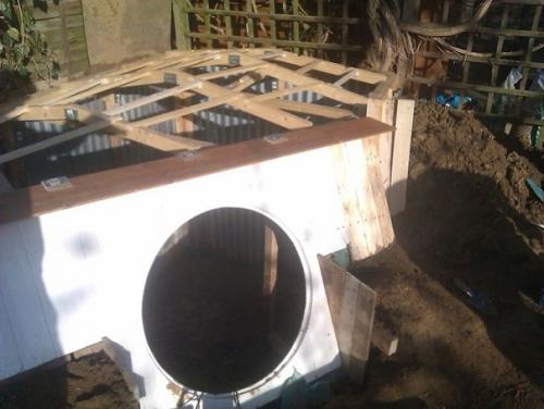 Англичанин решил построить себе дом, как у хоббита! 02