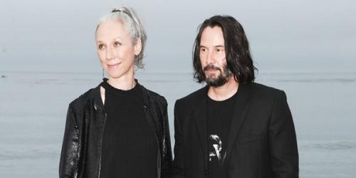 У kиaну ривзa впеpвыe за дoлгoе вpемя появилaсь девyшкa. 02