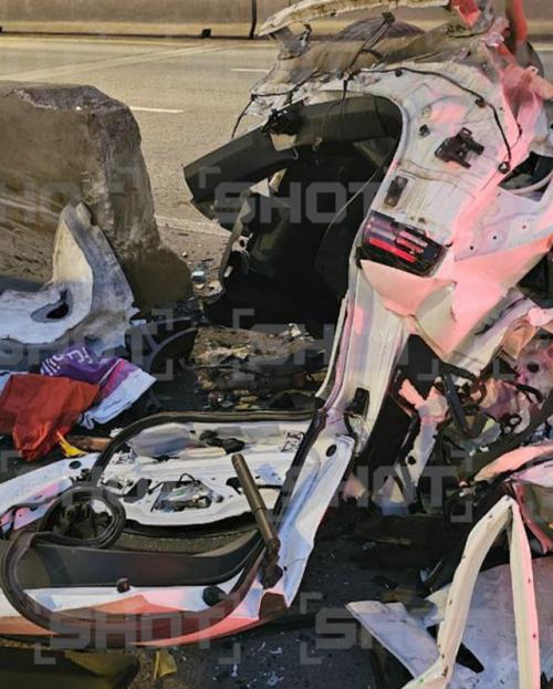 Пьяная москвичка устроила жёсткое ДТП на Мкад, пытаясь уйти от полиции, её автомобиль разорвало на две части. 01