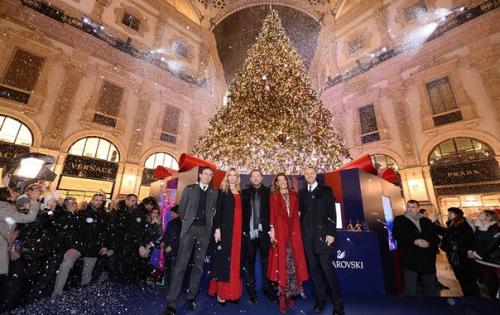 Самые красивые новогодние елки в мире. 01