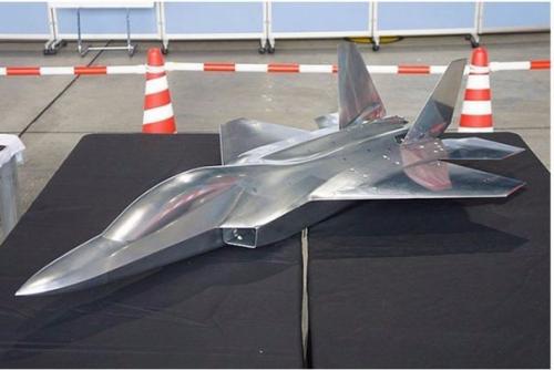 Япония самовосстанавливающийся истребитель создала.