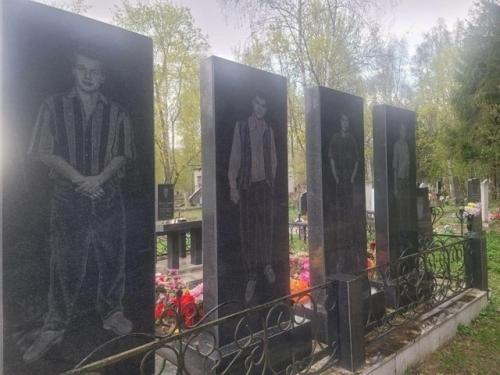 Их убили в офисе одной из автозаводских фирм. 01