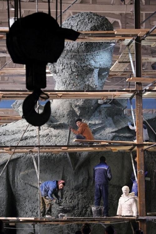 Под Ржевом продолжается создание мемориального комплекса советскому солдату. 01