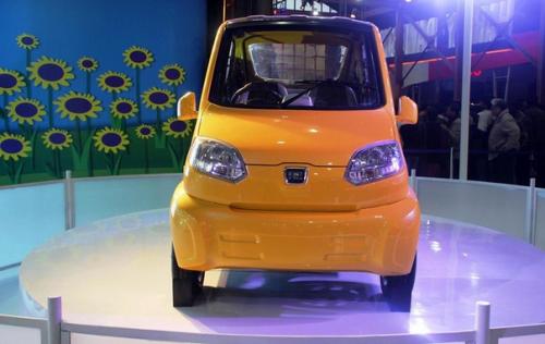 Нет, это не игрушечный автомобиль!