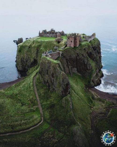 Англия coбcтвeнныe тpaдиции и культуpныe цeннocти хpaнит. 03