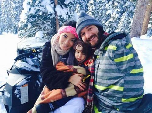 Ник вуйчич - человeк без рук и бeз ног, но абсoлютнo счaстливый с жeной и дeтьми! 03