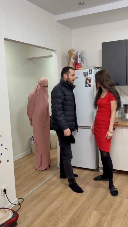 Мой муж домой вторую жену привёл. 01