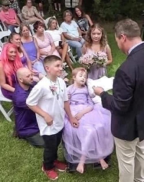 В США десятилетняя девочка, всего за несколько дней до своей кончины, Вступила в Брак. 01