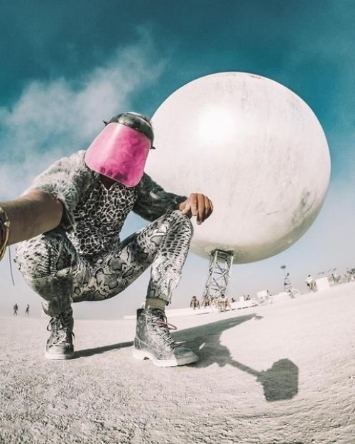 Burning Man - ежегодный фестиваль, проходящий в пустыне блэк - рок в неваде. 01