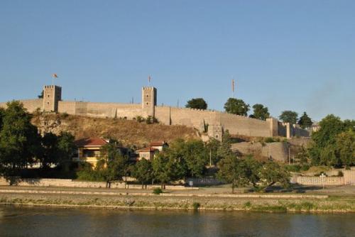 Достопримечательности македонии.  Республика Македония - небольшое балканское государство, расположенное на юго-востоке Европы. 03