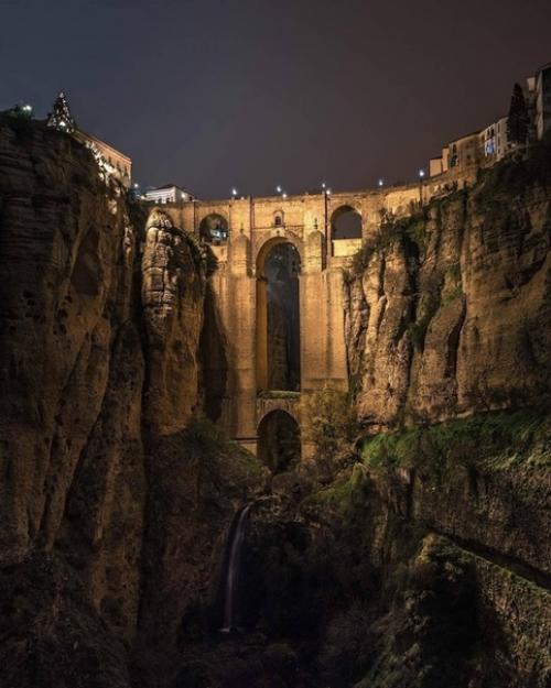 Ронда - город в испанской провинции малага в андалусии. 08