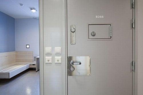 В Норвегии существует тюрьма класса люкс. 06