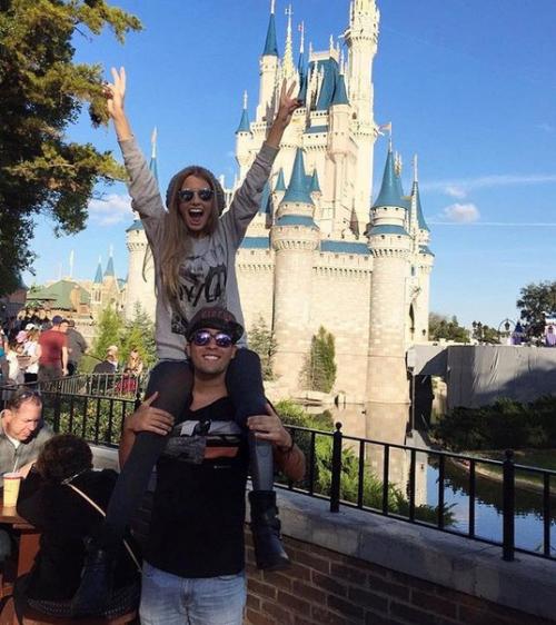 Эта девушка доказала, что человек намного сильнее, чем кажется. 01