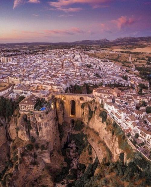 Ронда - город в испанской провинции малага в андалусии. 03