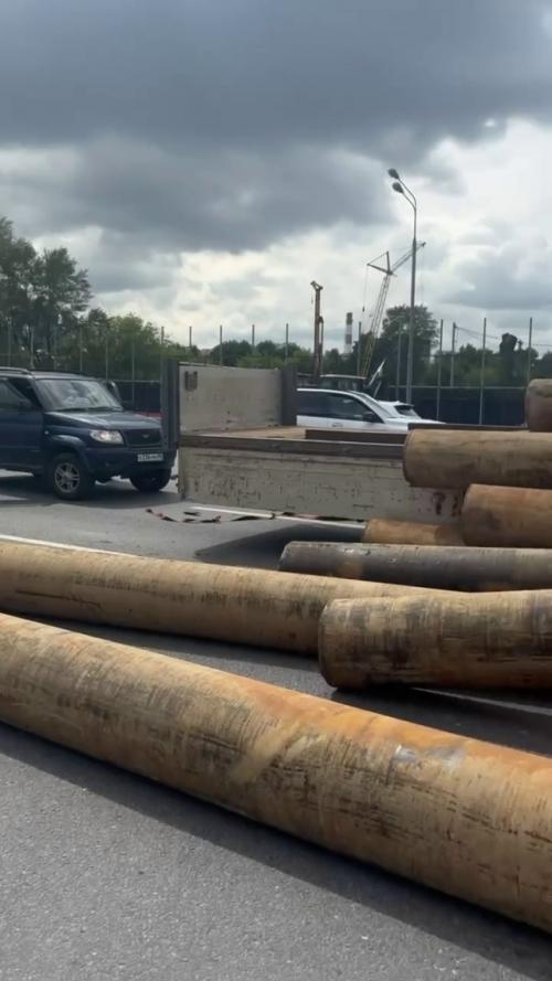 На варшавском шоссе в Москве произошла авария, будто снятая для новой части Пункта Назначения. 02