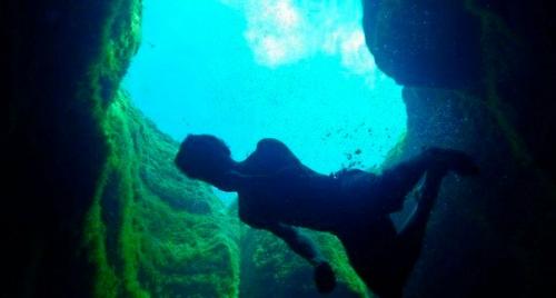 Колодец Иакова в техасе - большой неиссякаемый источник (4 м в диаметре. 05