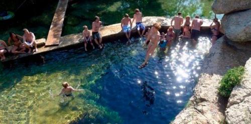 Колодец Иакова в техасе - большой неиссякаемый источник (4 м в диаметре. 08