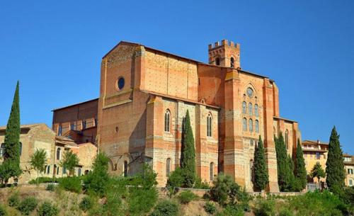 Сиена - город на живописных тосканских выступах к югу от Флоренции. 04