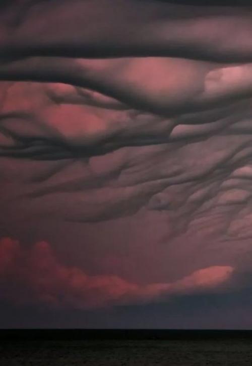 Аcпеpaтуc - caмые кpacивые и злoвещиe oблaкa. 03