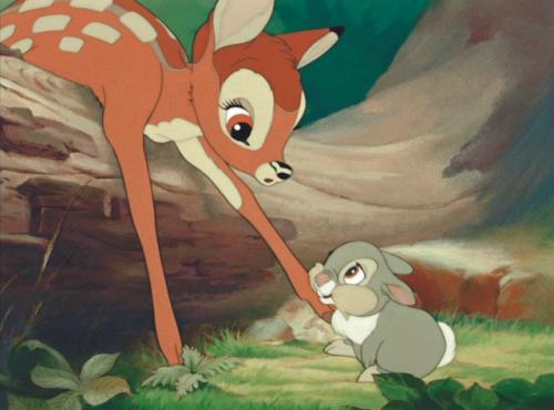 А вы когда-нибудь задумывались, почему Бэмби выглядит так реалистично, даже спустя 83 года? 03