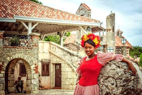 Город художников: альтос - де - чавон. 02