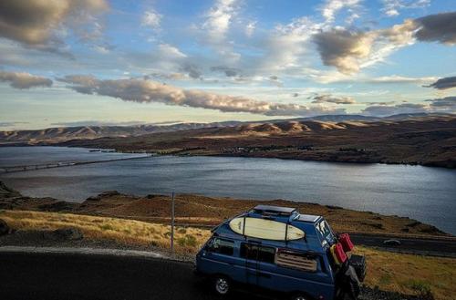 Американец продал дом и поехал путешествовать в фургоне. 02