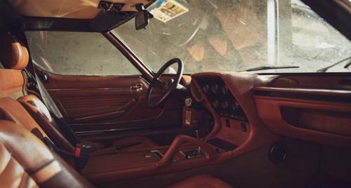 Утраченное сокровище: редчайшую Lamborghini Miura 1972 года нашли за амбарной стеной в Италии. 02