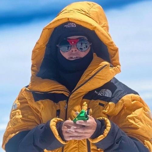 Первая россиянка поднявшаяся на все 14 высочайших гор земли. 01