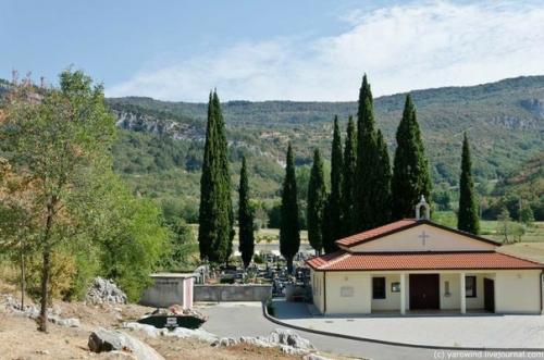 Затеряться в толпе в хуме не получится: в самом маленьком городе в мире живет всего 30 человек. 01