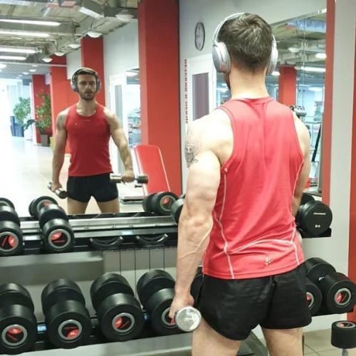 В Перми английский язык преподаёт вот такой красавчик! 02