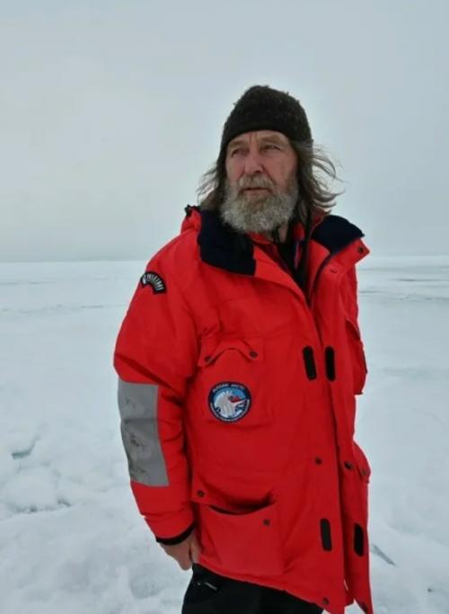 Путешественник Фёдор конюхов за три месяца жизни в Антарктиде собрал более 100 кг пластикового мусора. 01