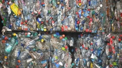 Путешественник Фёдор конюхов за три месяца жизни в Антарктиде собрал более 100 кг пластикового мусора. 02