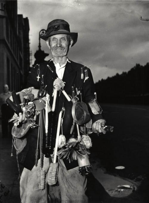 Эпоха Великой Депрессии на снимках скандального Weegee. 01