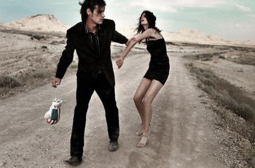 Почему мы продолжаем любить тех, кто плохо с нами обращается?