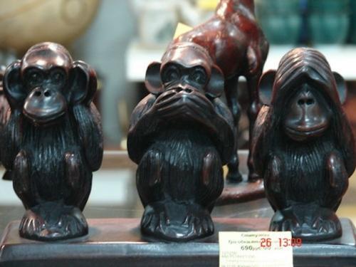 Мидзару, кикадзару, ивадзару: почему три японских обезьяны стали символом женской мудрости.

