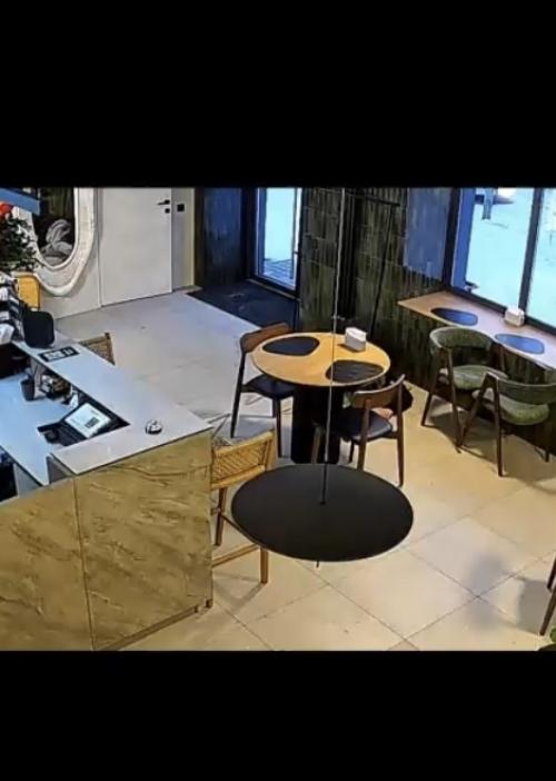 Первый день весны всегда рисуется в воображении как время обновления, романтики и свежих надежд. 01