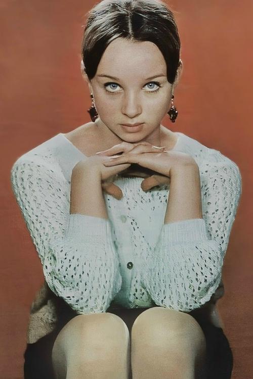 Очень милая и легко запоминающаяся. 

